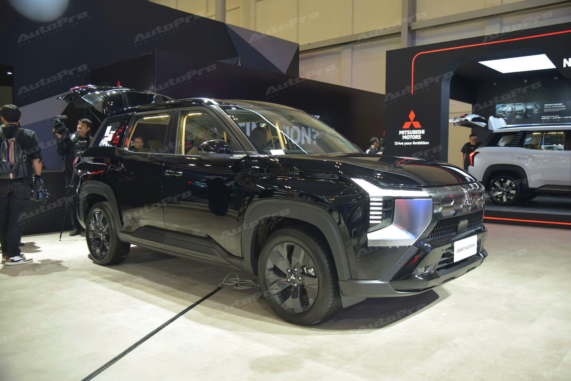 Mitsubishi Destinator