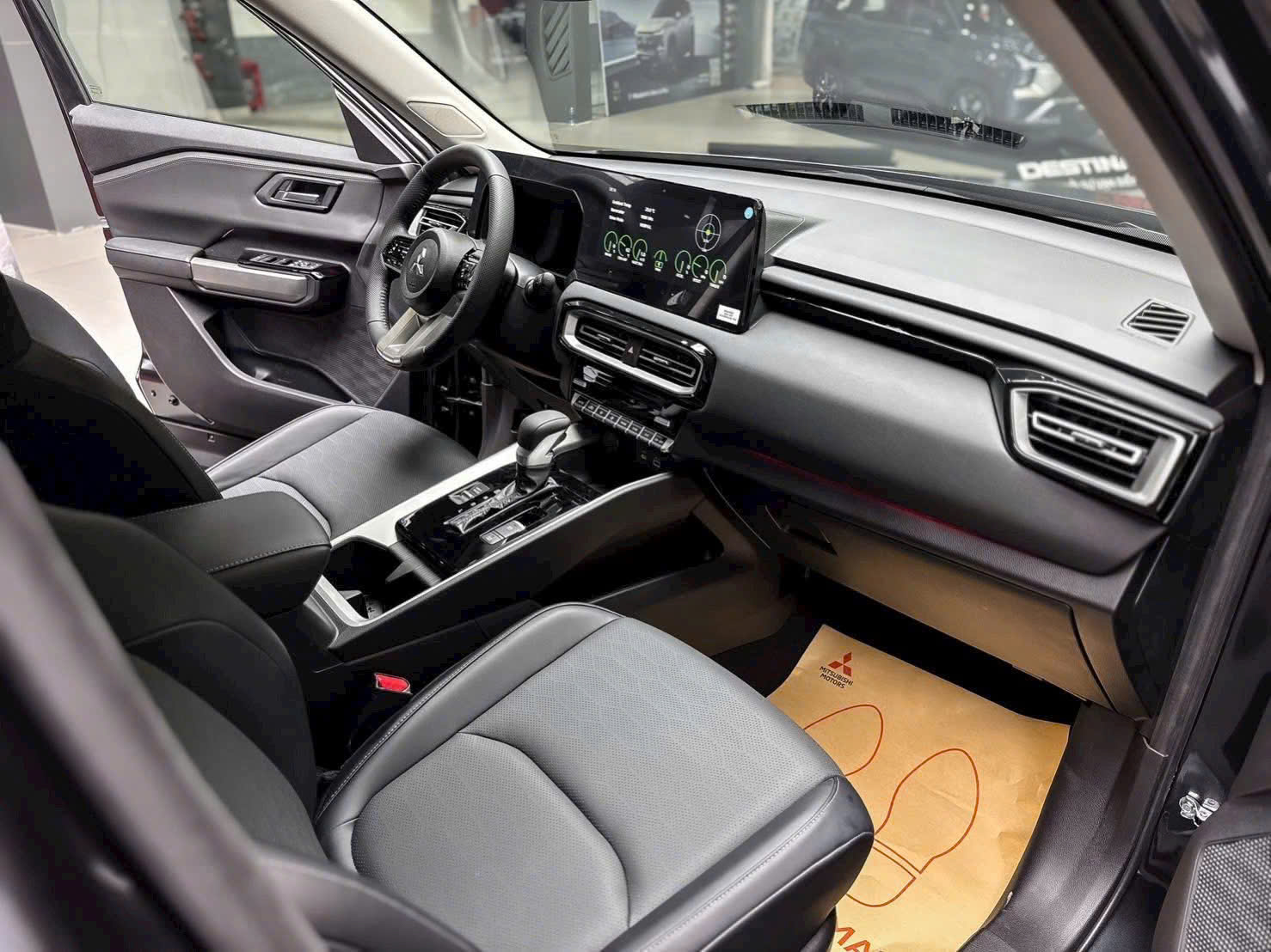 Mitsubishi Destinator