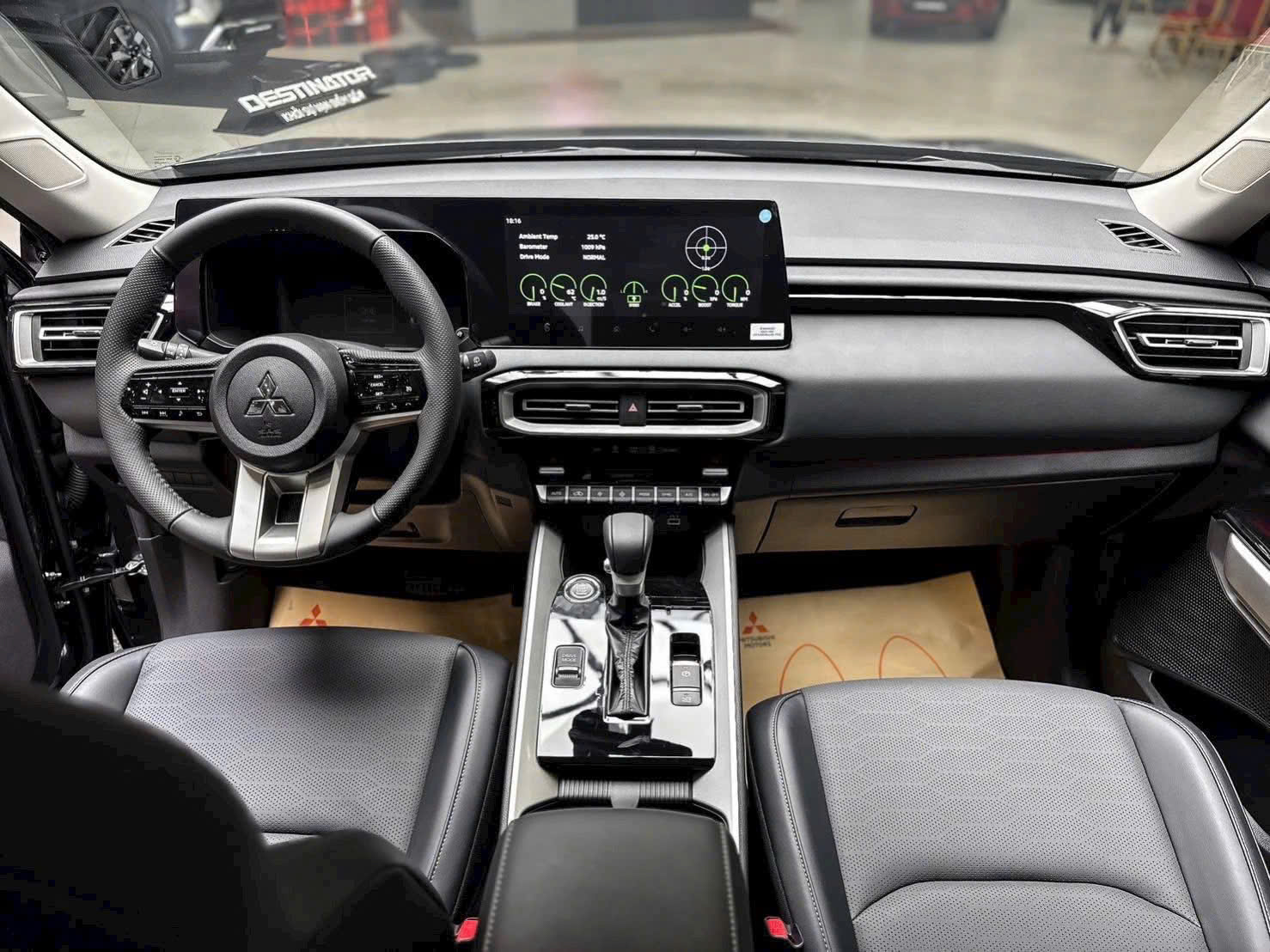 Mitsubishi Destinator